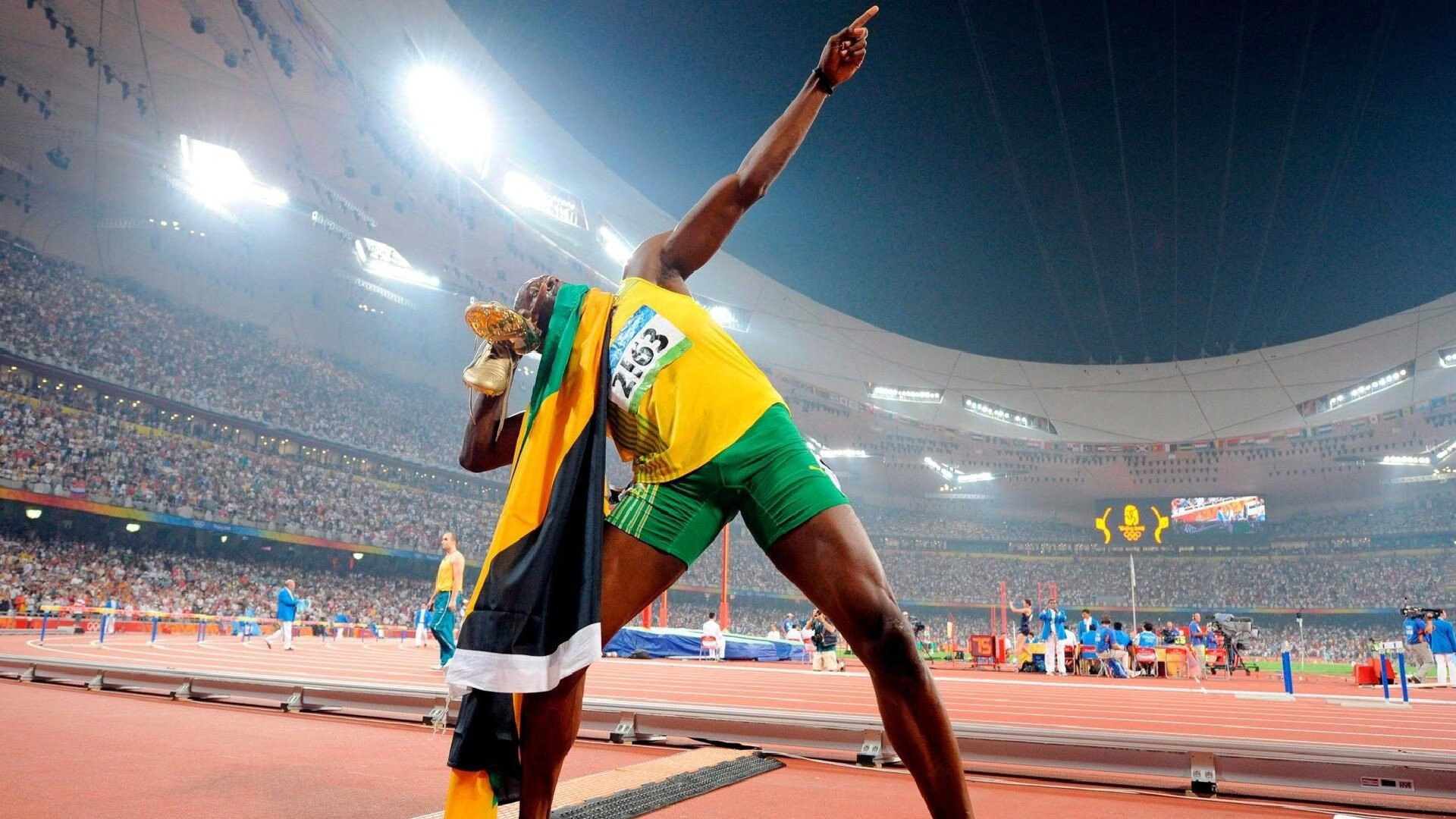 中国男足在巴黎奥运会比赛中以1-0战胜意大利,奥运会男足中国对巴西