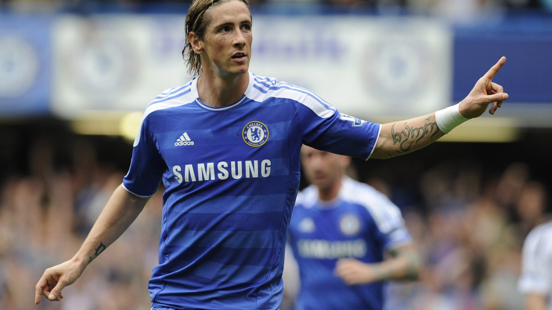 关键时刻球员的发挥决定了比赛的胜负，关键时刻球员的发挥决定了比赛的胜负英文