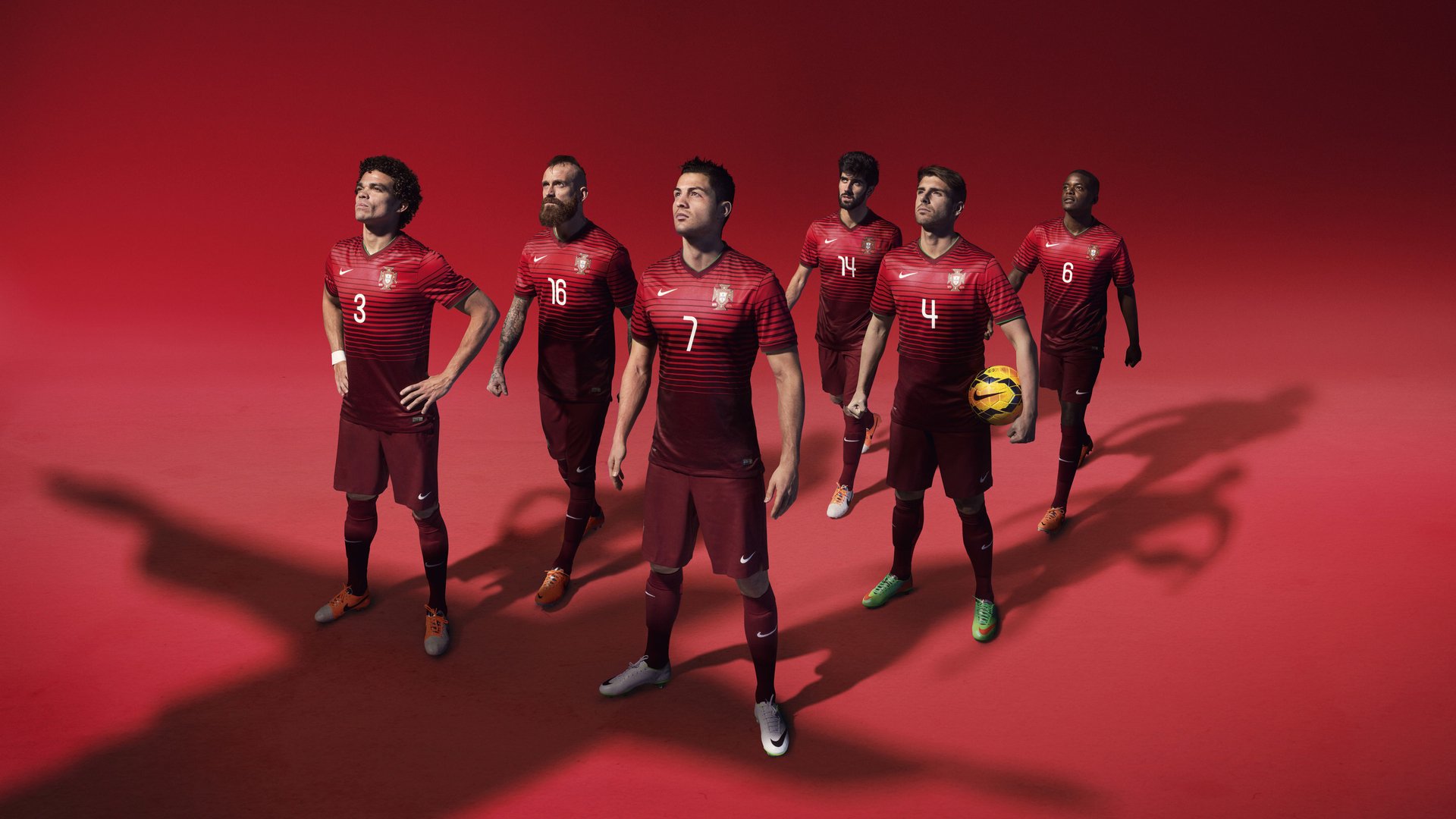 法国队在欧洲杯淘汰赛中连续两场通过点球晋级,法国队欧洲杯表现